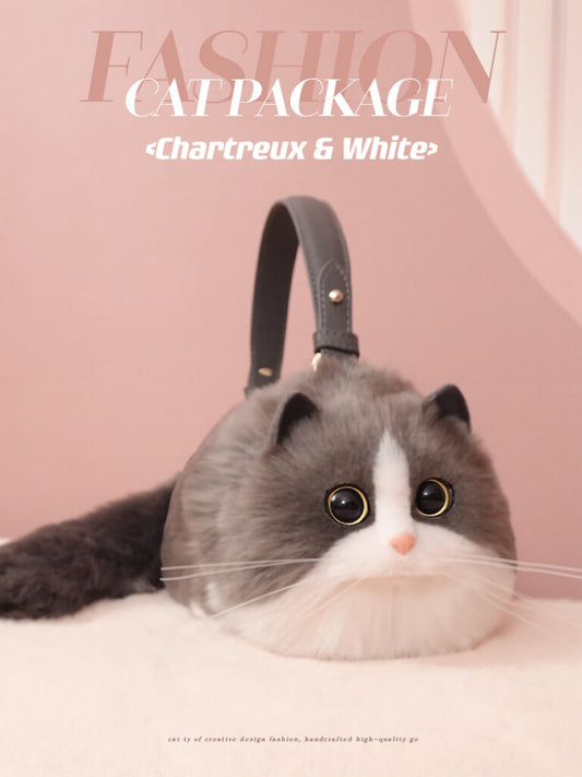 Chartreux & White™