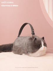 Chartreux & White™